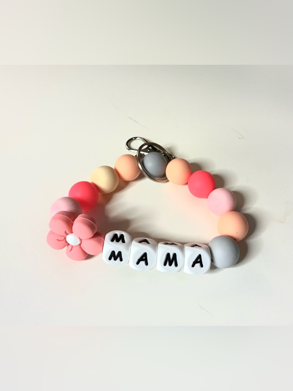 Mama Beaded Bracelet Keyring in Pink and Peach